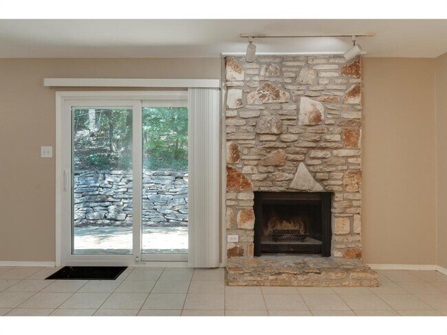 Building Photo - 12320 Scribe Dr