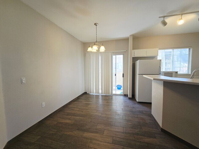 Building Photo - Gated Community Comfort – 2 Bed, 2 Bath Beauty