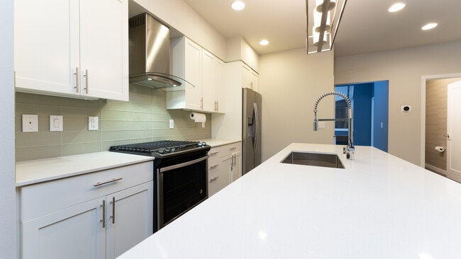 Building Photo - 1587 139th Ct NE