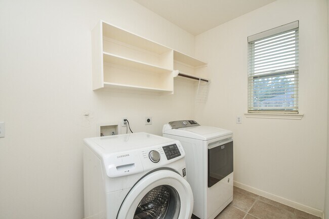 Building Photo - 5506 Plumero Meadow Dr