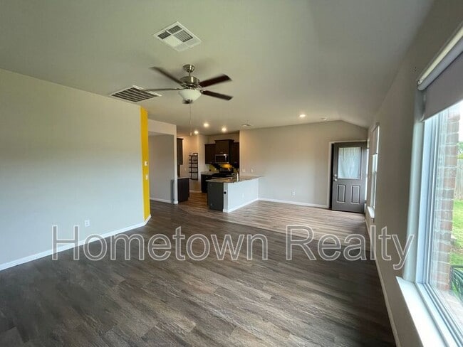 Building Photo - 1712 Vermilion Ln