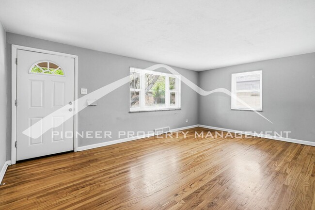 Building Photo - 4564 E Mexico Ave