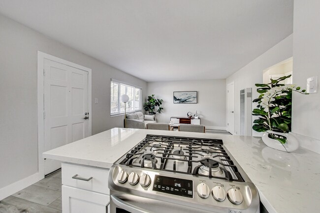 Floorplan - Niles Station