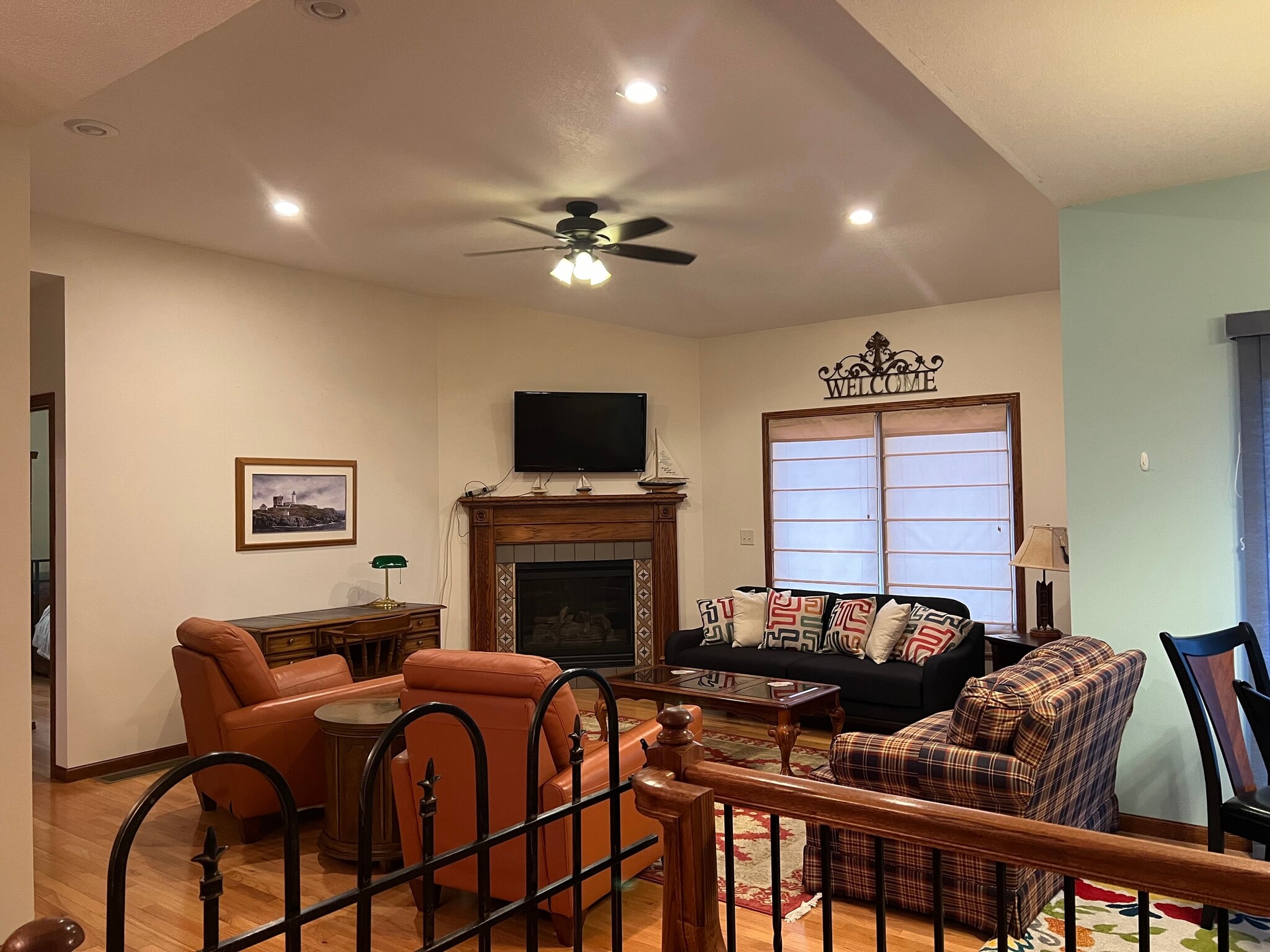 Building Photo - 310 N 1st St