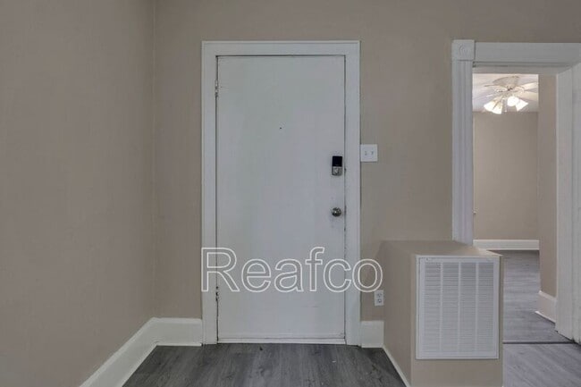 Building Photo - 174 N Princeton Ave
