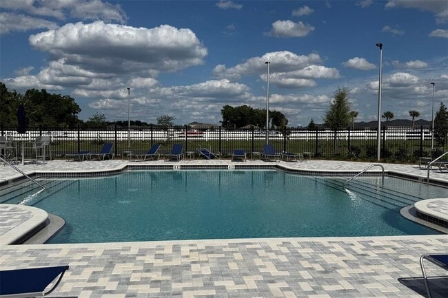 Building Photo - 4939 SW 81st Lp