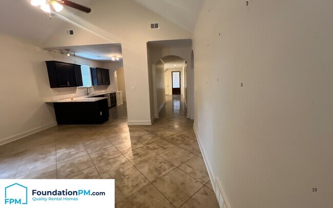 Building Photo - 764 Echles St