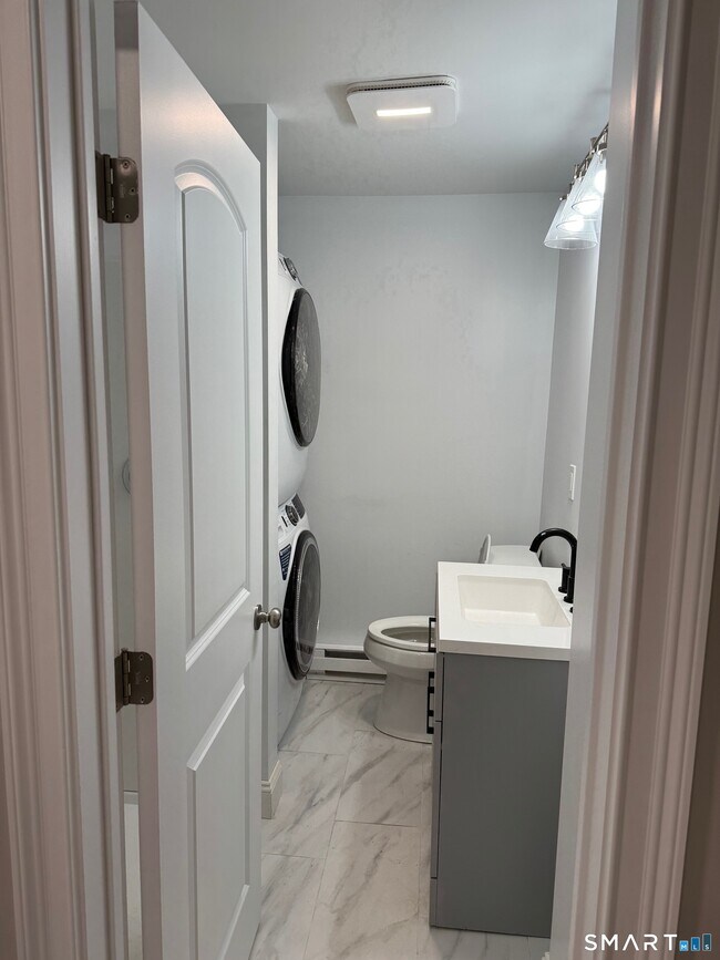 Building Photo - 403 West St