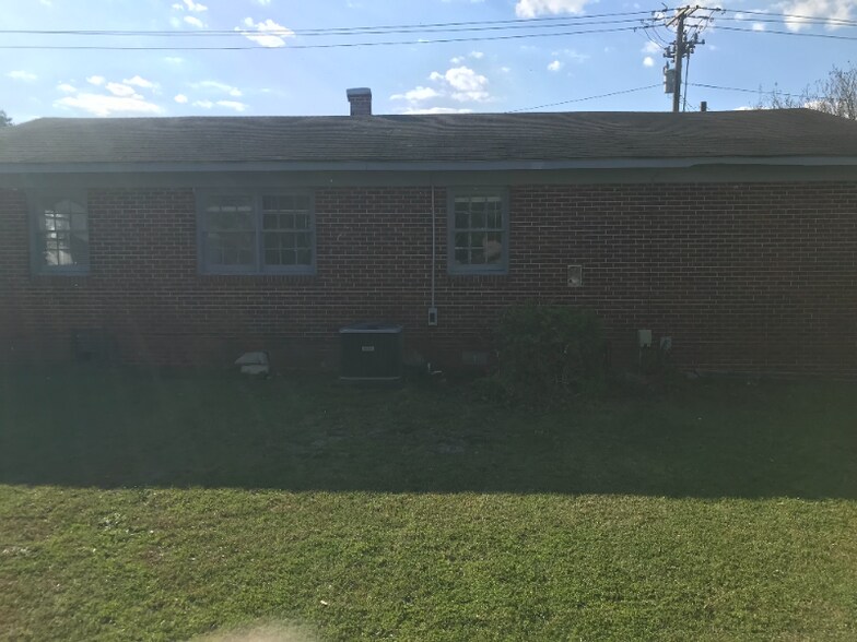 Building Photo - 204 N Forbes St