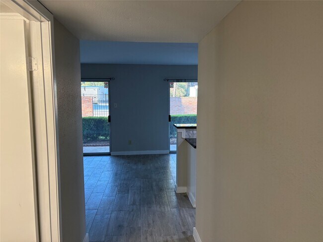 Building Photo - 14555 Wunderlich Dr