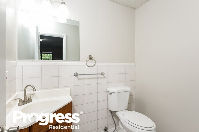 Building Photo - 4314 Pine Hills Cir