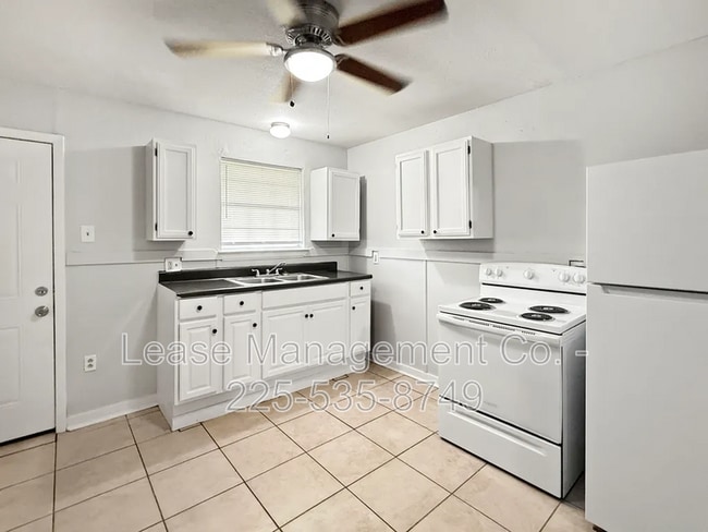 Building Photo - 524 Starrett Rd