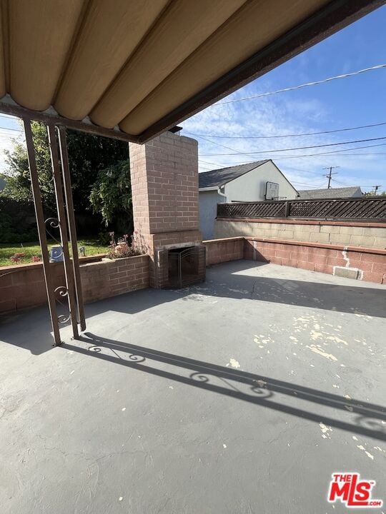 Building Photo - 7941 Dunbarton Ave