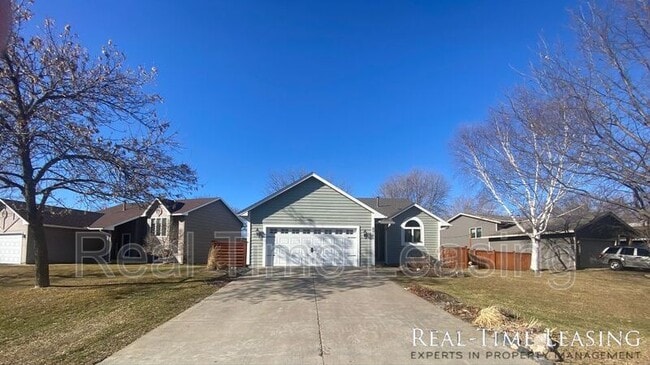 Primary Photo - 8065 Lower 147th St W