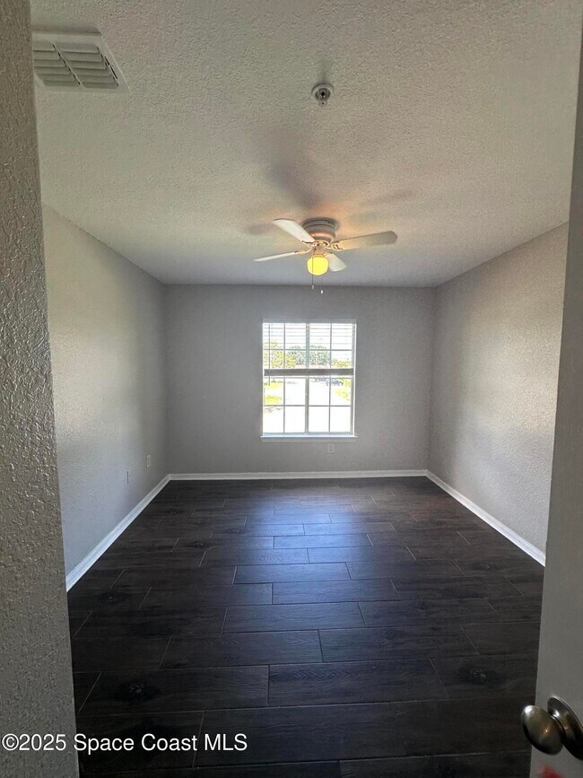 Building Photo - 3511 D'Avinci Way