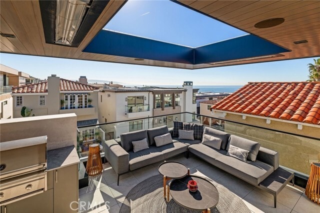 Building Photo - 121 25th St