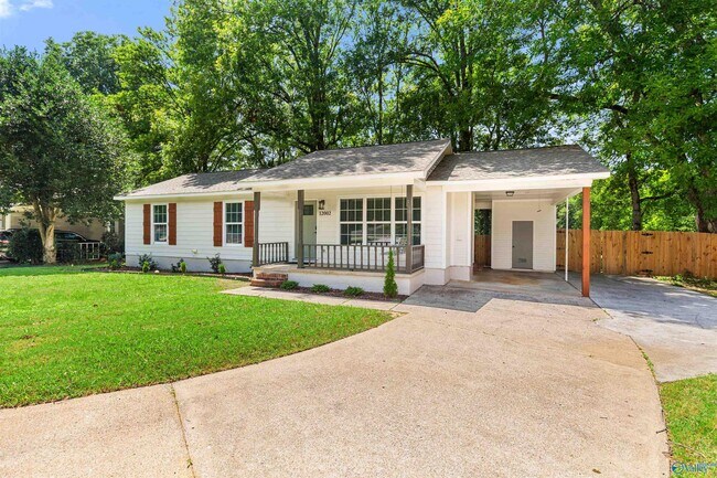 Building Photo - 12002 Country Ln Dr