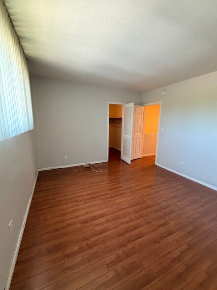 Building Photo - 17041 Roscoe Blvd