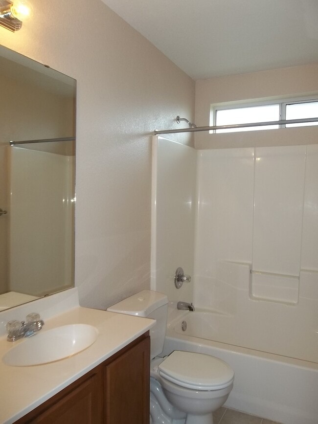 Building Photo - 3 BEDROOMS, BELTON ISD