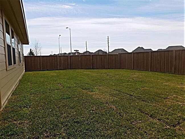 Building Photo - 6119 Mapleton Meadow Ln