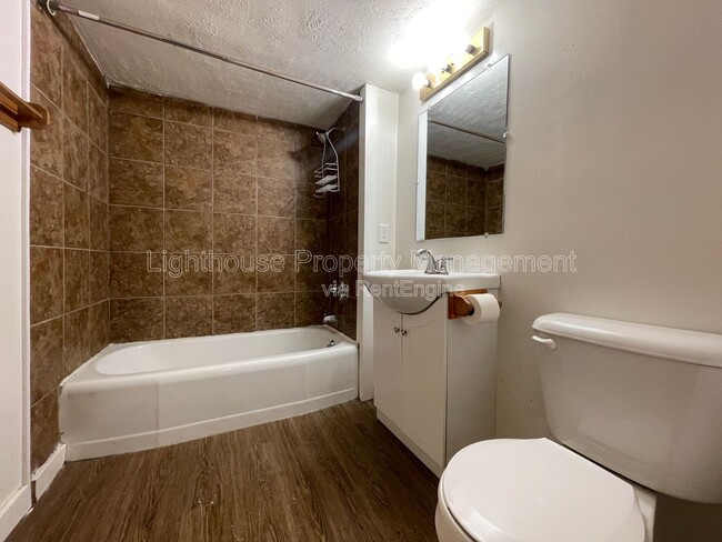 Building Photo - 1471 Brookmark St SE