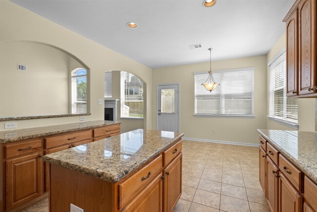 Building Photo - 6007 Marble Hollow Ln