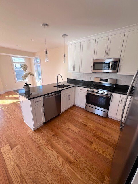 Primary Photo - 22 Rogers St