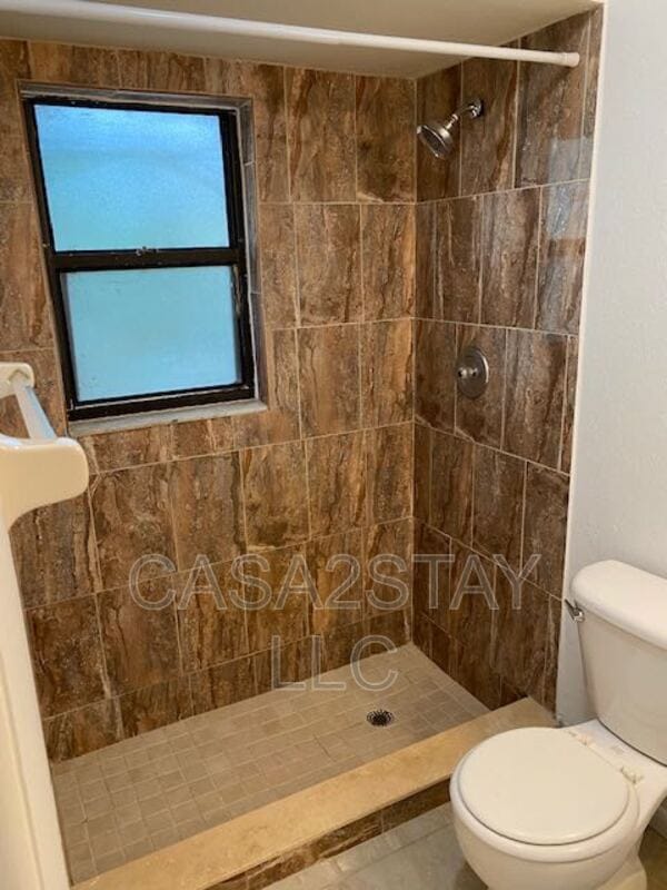 Building Photo - 7297-7297 Albany Rd