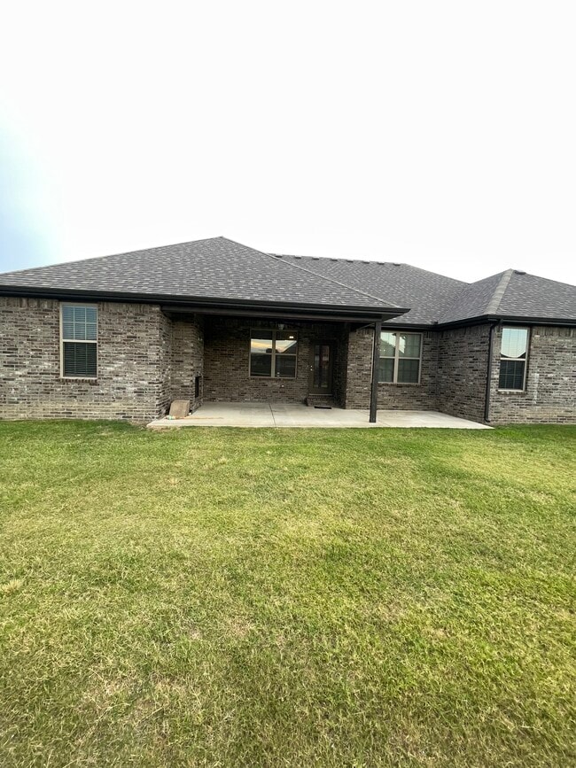 Building Photo - 455 N Snyders Bluff Dr