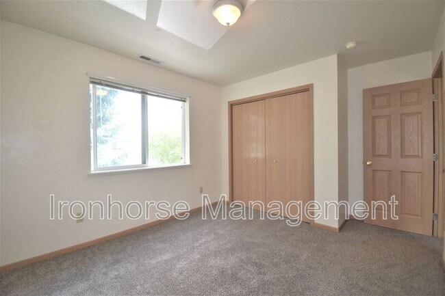 Building Photo - 2491 Wheeler Dr