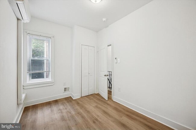Building Photo - 2919 N Mascher St