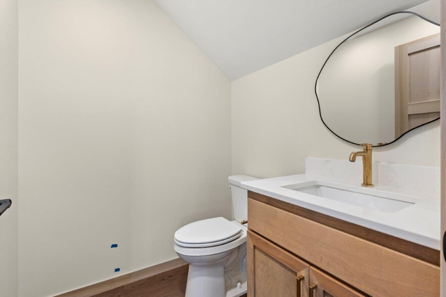 Building Photo - 2324 Sweetgrass Dr