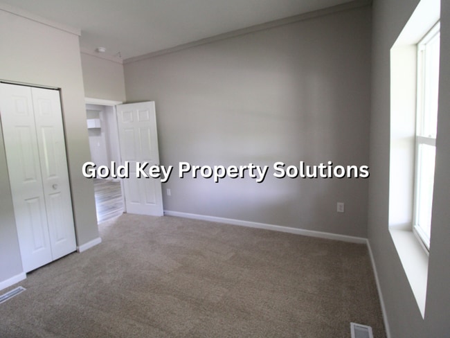 Building Photo - Nicely updated 3 BR 1 BA House with Covered Front Porch and Central Air (SECTION 8 APPROVED)