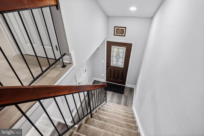 Building Photo - 17 Winchester Dr