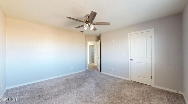 Building Photo - 14925 Pebble Hills Blvd