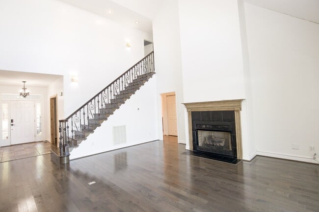 Building Photo - "Modern 3-Bedroom Home with 3 Full Bathrooms and Spacious Living Areas in Vass, NC!"