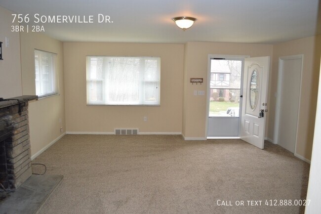 Building Photo - 756 Somerville Dr