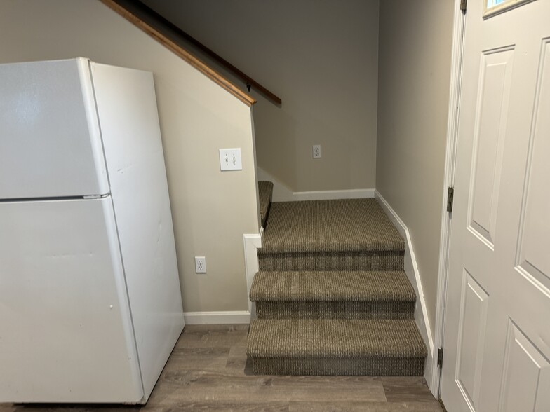 Building Photo - 224 Jeff Heights Rd