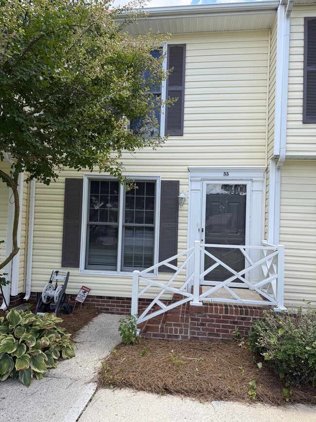 Building Photo - 109 Oakmont Dr