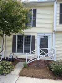 Building Photo - 109 Oakmont Dr