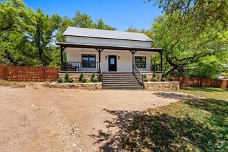 Building Photo - 3221 Brass Buttons Trail