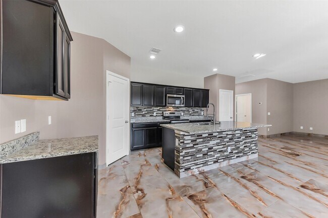 Building Photo - 13534 Wembley Heights Dr