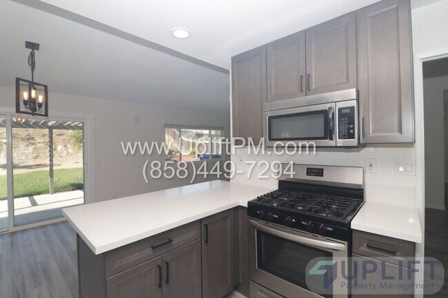 Building Photo - 1529 Marjorie St
