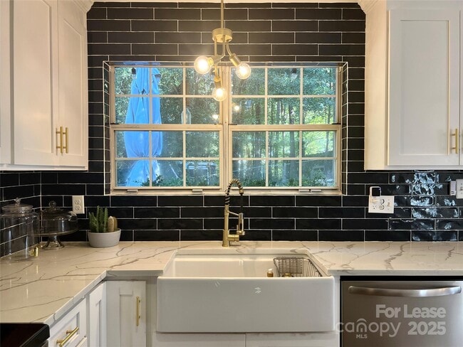 Building Photo - 12318 Delcorte Ln