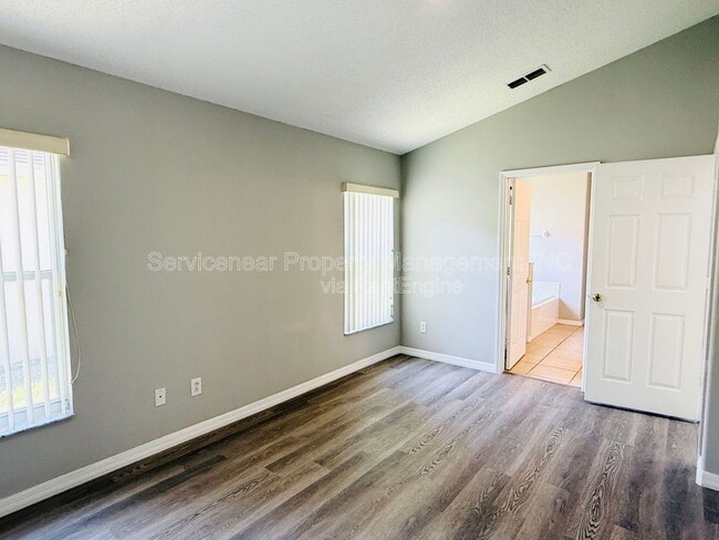 Building Photo - 2506 Oneida Loop