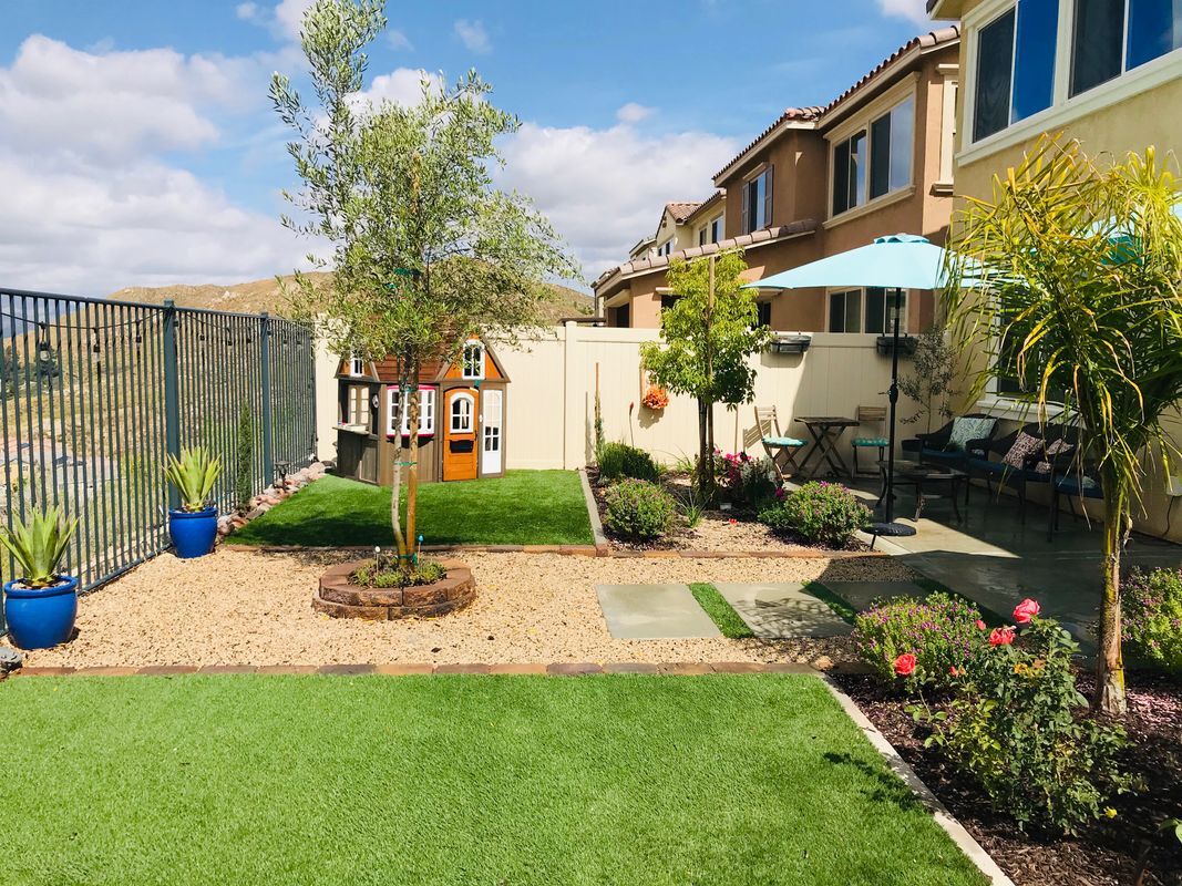 Building Photo - 24255 Lilac Ln