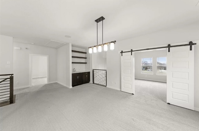 Building Photo - 204 Carmen Oak Ln