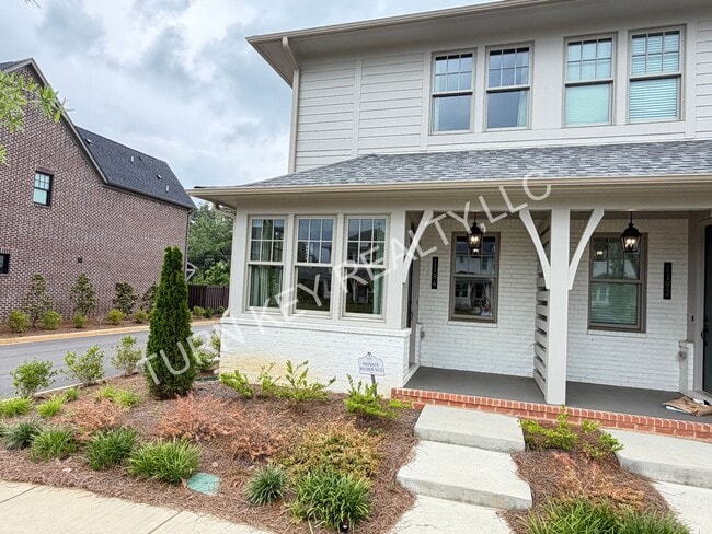 Building Photo - Townhouse for Rent in Hoover
