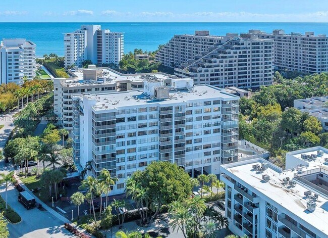 Building Photo - 150 Ocean Ln Dr