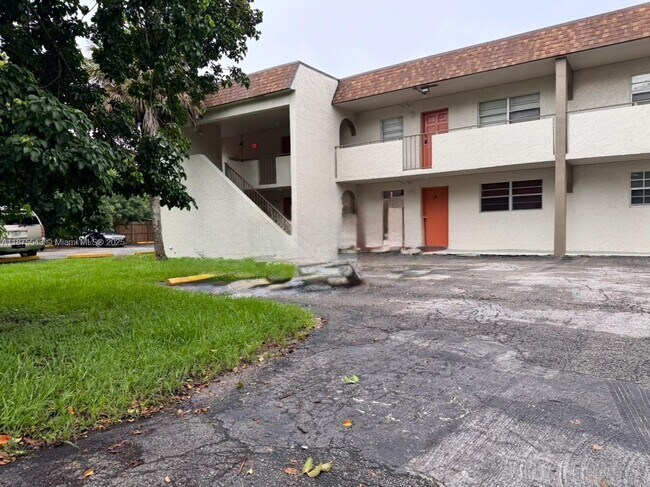 Building Photo - 20520 NW 15th Ave